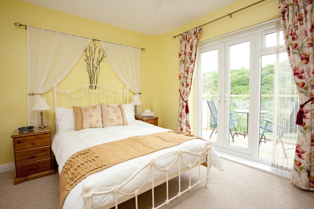 Mellieha Guest House Narberth Buitenkant foto