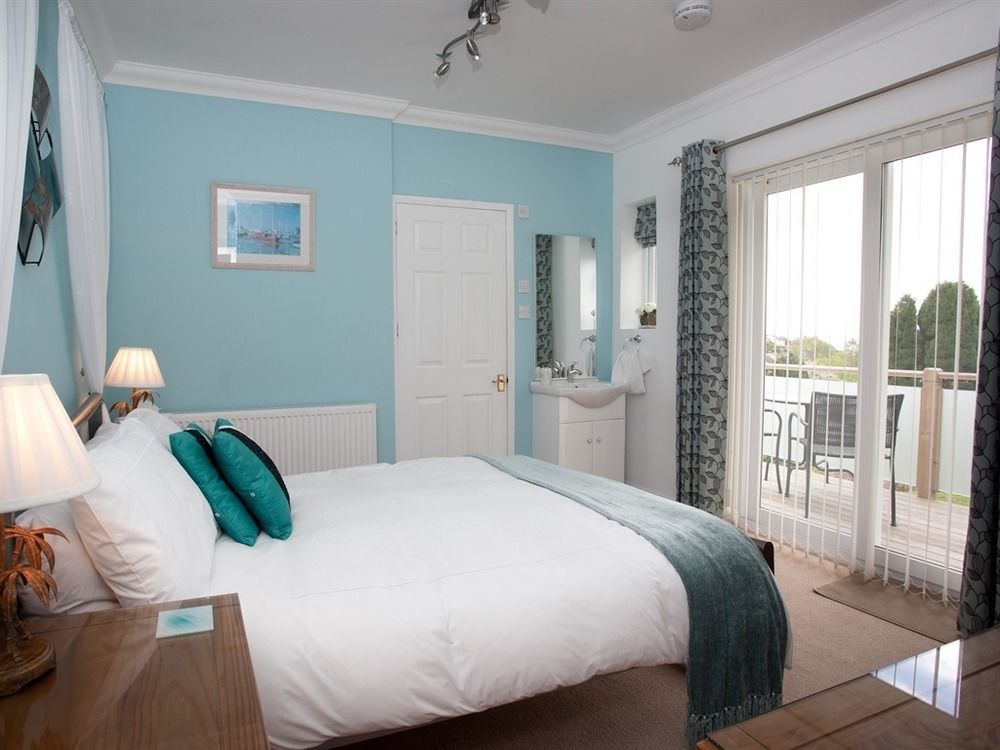 Mellieha Guest House Narberth Buitenkant foto